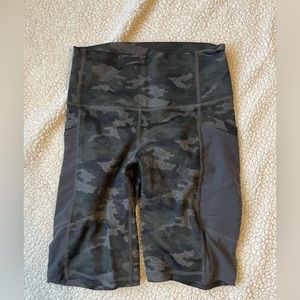 Fabletics Camo Workout thigh length shorts with pockets